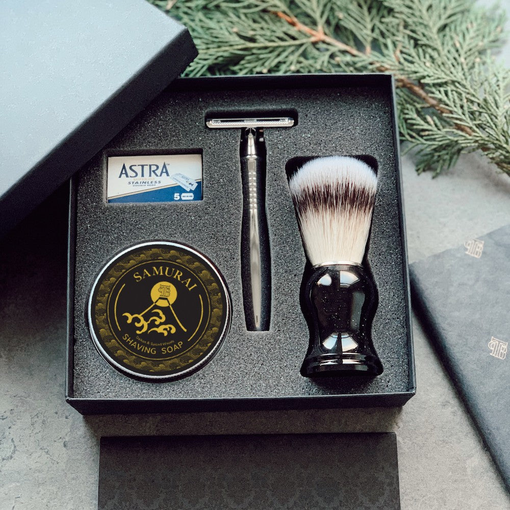 Premium Shaving Gift Set - Luxury wet shaving gift box with DE safety razor, synthetic hair shaving brush, samurai shaving soap and razor blades